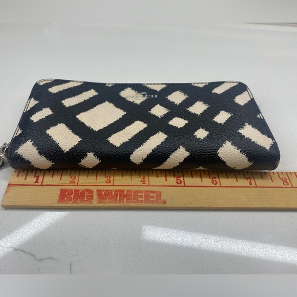 Coach Wild Plaid Slim Accordian Zip Around Wallet Black Cream Crossgrain Leather - Picture 9 of 12